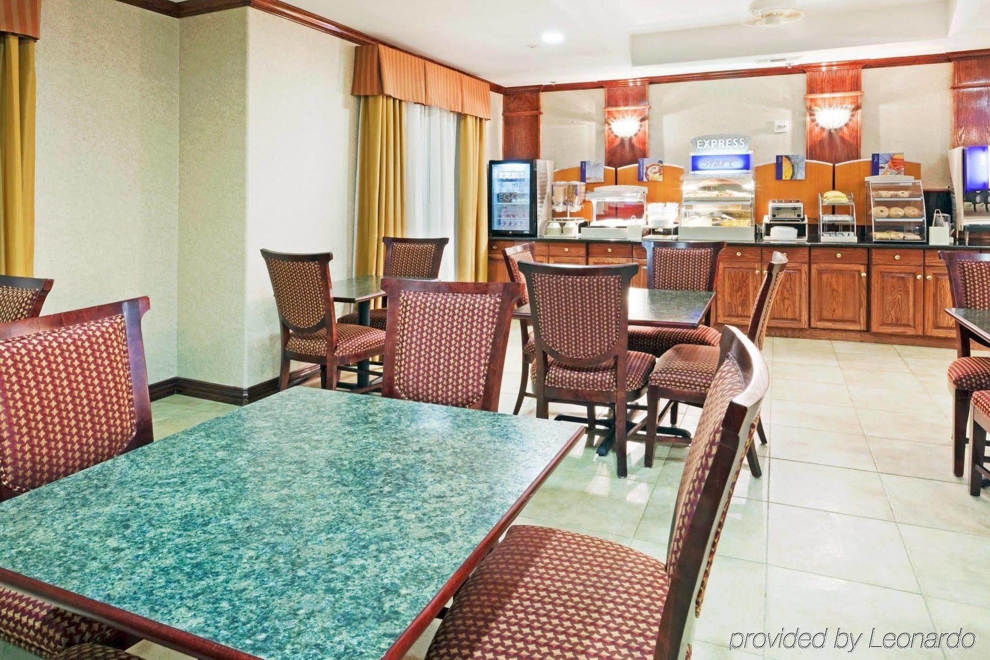 Holiday Inn Express & Suites Dallas - Duncanville, An Ihg Hotel Restoran fotoğraf